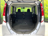 普段のお買い物や通勤、送迎等に十分な荷室スペースを確保しております。セカンドシートを倒すと、大きな荷物の積載も可能です♪