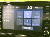 オーディオ画面で、ラジオや音楽、スマートフォンとの連携も可能です。お好みの音響でドライブを楽しめます。