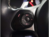 ハンドルから手を放さずに操作出来ますので、安全運転にもつながりますね