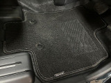 カーペットマットの汚れ、砂ぼこりもしっかり清掃済みです♪