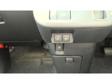運転席と助手席にはシートヒーターが装備されています。