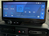 CarPlay , AndroidAuto 対応しております。車両設定も可能でございます。