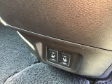 それぞれの分野のプロがお車の悩みや疑問に親身になって対応させていただきます。