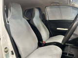 車内もキレイで嫌な臭いもありません☆気になる方は内装のスチームクリーナーも施工可能です♪