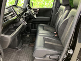 運転しやすいように配置された操作系は、直感的に操作できます。快適なドライブをサポートする機能が充実しています。