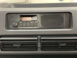 純正FM/AMラジオチューナーがついています。