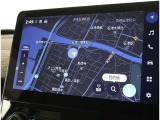 純正ナビを装備。タッチパネル式で使いやすく、お出かけもラクラクです。