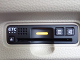 ■【ETC車載器】が装備されています。セットアップをしてお渡しとなり、ETCカードを差し込むだけで高速道路の利用が可能です。