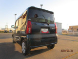 外装に目立つようなキズや凹みはみられず状態良く保たれていますが、中古車なので全くの無キズということはありません。外装の状態につきましては実車にてご確認をお願いします。