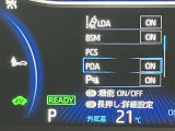 いまや必須装備「ナビゲーション」搭載!知らない場所に、スイスイッとドライブ。なんて便利な機能でしょうか?もう、これなしではハンドルを握れませんね!でも、運転中の操作は危険ですのでご注意ですね♪