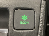 ★ECONスイッチ★ エコドライブを加速しよう!スイッチをONにすると、運転の仕方によるロスを抑え込み燃費をよくするようクルマが頑張ります(*^ー^*)燃費向上にチャレンジ♪