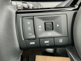 ステアリングスイッチです。ナビのオーディオコントロールが手元で行えます