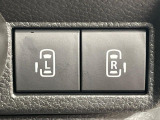 【両側パワースライドドア】スマートキーや運転席のスイッチで後席両側スライドドアの開閉が可能♪電動だから力を入れてドアを開ける必要が無く、小さなお子様でも簡単に開け閉めでき快適です♪