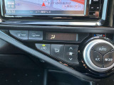 オートエアコン、お好みの温度に設定するだけで車内を快適空間にしてくれます。