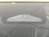 【トヨタセーフティセンス】走行中に前方の車両等を認識し、衝突しそうな時は警報とブレーキで衝突回避と被害軽減をアシスト。より安全にドライブをお楽しみいただけます。