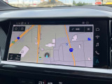 ●MMIナビゲーション『高解像度カラーディスプレイに、Bluetooth(R)接続によるハンズフリー通話機能を搭載しています。』