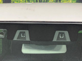 【スズキ セーフティサポート】走行中に前方の車両等を認識し、衝突しそうな時は警報とブレーキで衝突回避と被害軽減をアシスト。より安全にドライブをお楽しみいただけます。