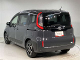 弊社の商品車両は横浜本牧にあります本部で隅々までチェックを行い、トヨタの厳しい商品基準をクリアした車両を展示しています。ご安心してお選びいただけます。