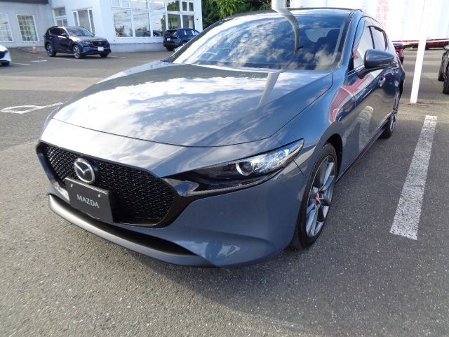 MAZDA3ファストバック 1.5 15S ツーリング 4WD