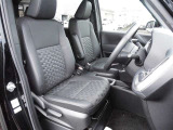 【内装】ヴォクシーの車内です♪もちろん、フロアマットもついてますよ〜!