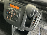 発進時から滑らかに加速する無段階変速のCVTはストップ&ゴーの多い街の中も快適です