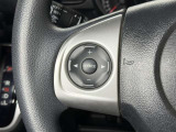 【ステアリングスイッチ左】前方から目を離すことなく操作することが可能です。