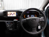 運転席に座ると☆こんな感じです♪