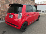 オプションになりますが、ボディーコーティングもご用意しております。新車の輝きに近づき、洗車などのお手入れも楽になりますよ。