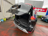 オートバックドア装備!バックドアや運転席のスイッチ、リモコンキーでも開閉操作できるんですよ!