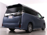 当店では、厳選された車両のみ展示しております。アルファード・ヴェルファイアに特化した専門店ならではの豊富な在庫の中から、お気に入りの一台をお探しください!