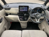 運転席周りの装備がご覧いただけます。展示場では実際にシートに座って確認していただけます。
