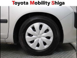 車にマッチしたホイールキャップが付いています。