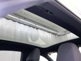 サンルーフ装備車両! 晴れやかな気分でドライブを楽しむことが出来ますよ♪