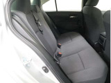 後部座席になります。国内外問わず人気の車種ですよ!