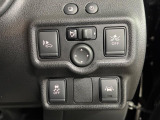【衝突軽減システム】走行中に前方の車両等を認識し、衝突しそうな時は警報とブレーキで衝突回避と被害軽減をアシスト。より安全にドライブをお楽しみいただけます。