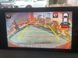 【バックカメラ】運転席から画面上で安全確認ができます。駐車が苦手な方にもオススメな便利機能です。