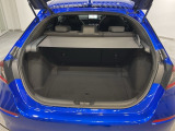 広々としたカーゴスペース。週末のお買い物や長期旅行のたくさんの荷物も積載できます。