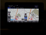 純正9インチHondaCONNECTナビ(LXU-242NBi)&バックカメラが装備されているので、普段の使い勝手もロングドライブも快適です。