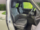 運転席シート廻りは使用感も少なく、良好な状態となっています。丁寧に使われていたことがよくわかりますね。