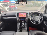 HV!4WD!3眼LEDライト!10型ナビ!フルセグ!セーフティーセンス!ETC!BSM!デジタルインナーミラー!Bカメラ!両側Pスライド!Pバックドア!右前に小修復有り!