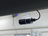 後方にもドライブレコーダーのカメラ(社外品)が付いています。前後両方でお車の周りを監視・記録いたします。