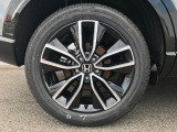 ホンダ純正のアルミホイールが装備されています。