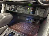 運転席・助手席には、「シートヒーター」および「シートベンチレーション」が装備されています。