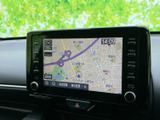 最新の地図データで、目的地までスムーズに案内。渋滞情報もリアルタイムで確認でき、効率的なルート選択をサポートします。