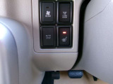 運転席にシートヒーターが装備されています。