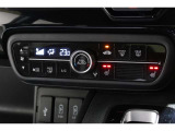 運転席・助手席に寒い日に快適なシートヒーター装備!寒い季節にはありがたいですね!
