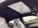 こちらの車両は、試乗車として使用している車両となっております。そのため走行距離の変動がございます。ご了承ください。