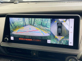 【パノラミックビューモニター】専用のカメラにより、上から見下ろしたような視点で360度クルマの周囲を確認することができます☆死角部分も確認しやすく、狭い場所での切り返しや駐車もスムーズに行えます。