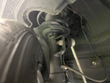 お車を安心してお乗りいただく為には、足回りの定期点検が欠かせません。サービスサポート(有償保証)では無料点検もご提供しており、安心のカーライフをお過ごしいただけるサポート体制が整っています。