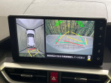 【パノラミックビューモニター】専用のカメラにより、上から見下ろしたような視点で360度クルマの周囲を確認することができます☆死角部分も確認しやすく、狭い場所での切り返しや駐車もスムーズに行えます。